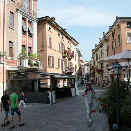 Desenzano Готель