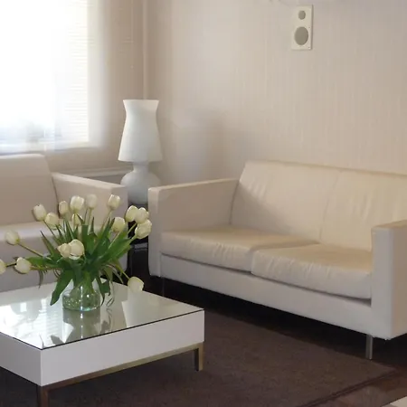 Готель Desenzano 4*